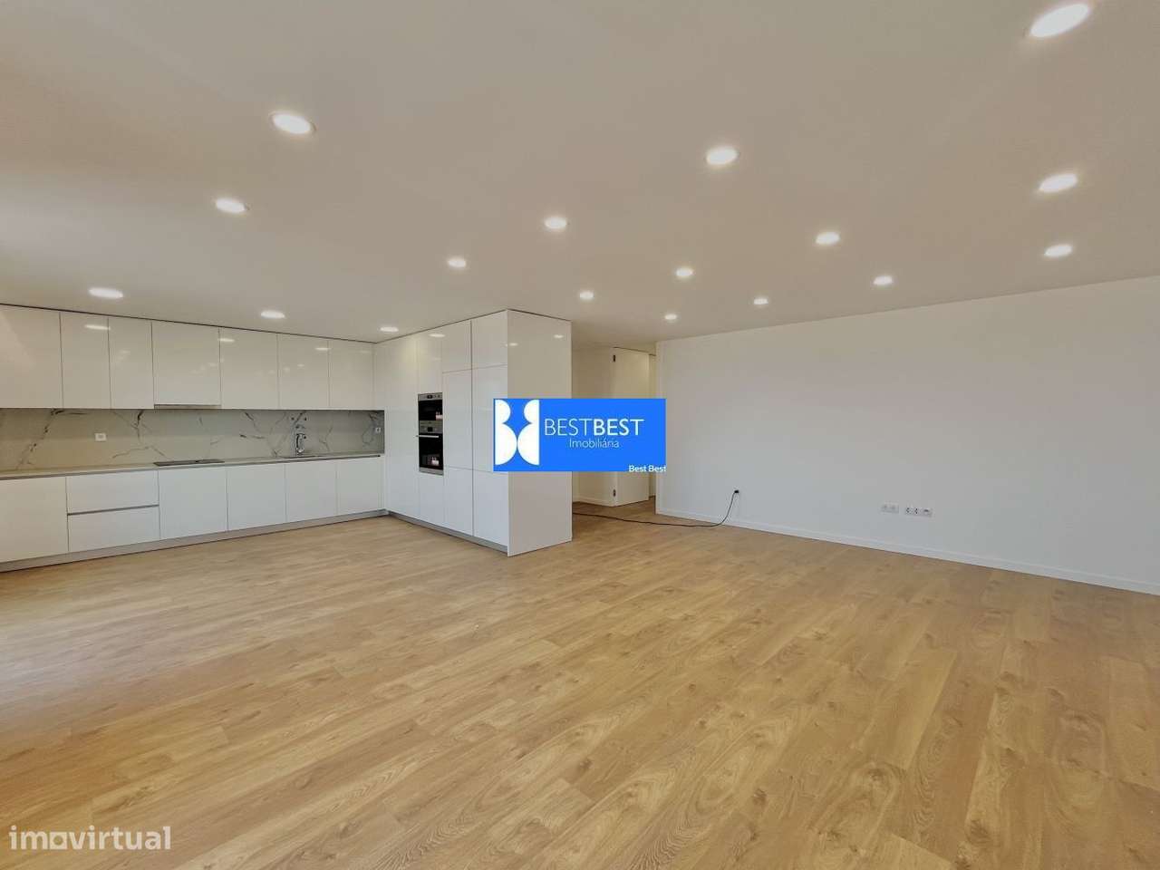 T3 NOVO , GRANDE VARANDA, DESIGN MODERNO, EQUIPADO, AIRO, BARCELOS-3