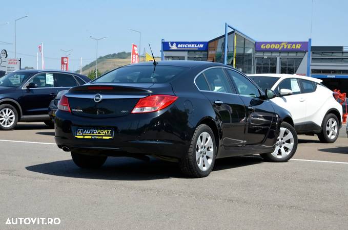 Opel Insignia 2.0 CDTi Automatik Edition - 4