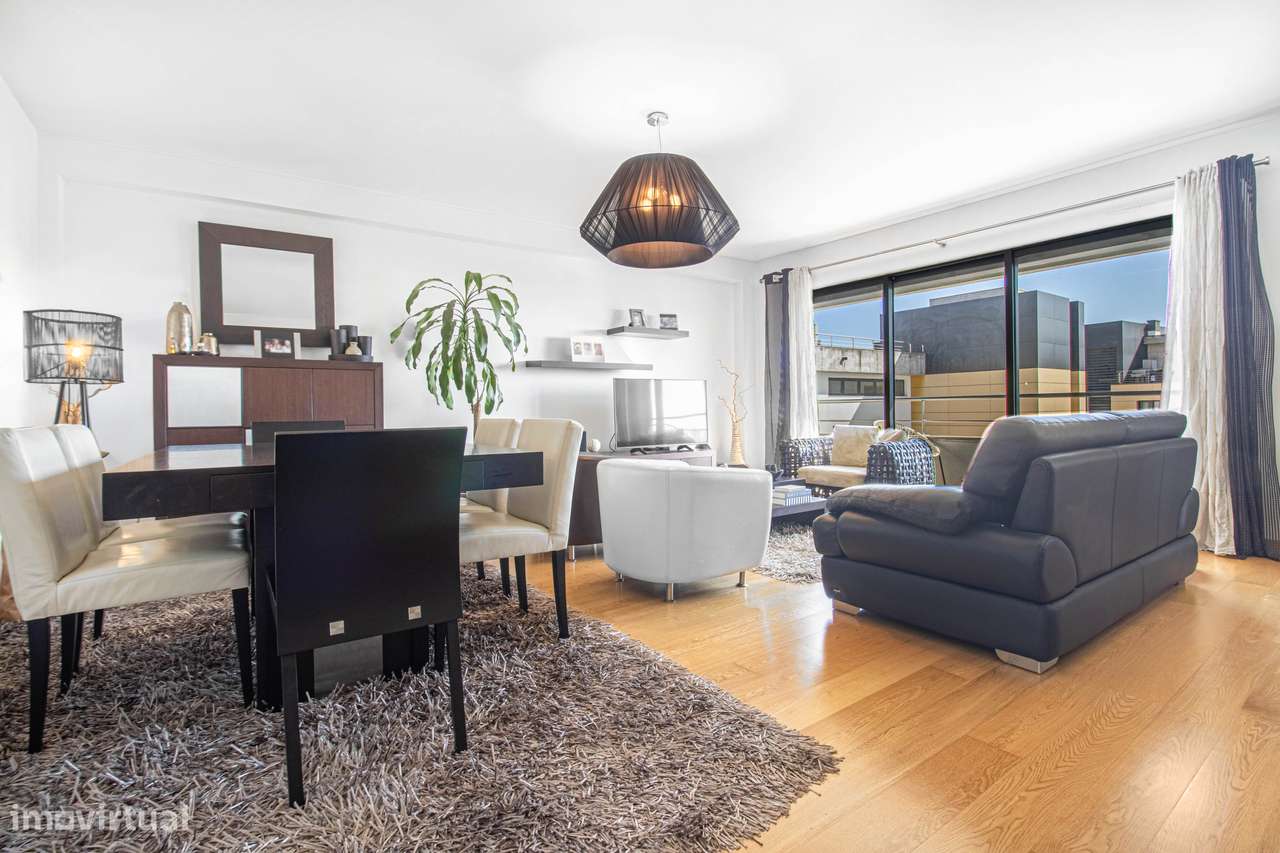 Apartamento T3 - Condomínio Luna Rio - Parque das Nações-12