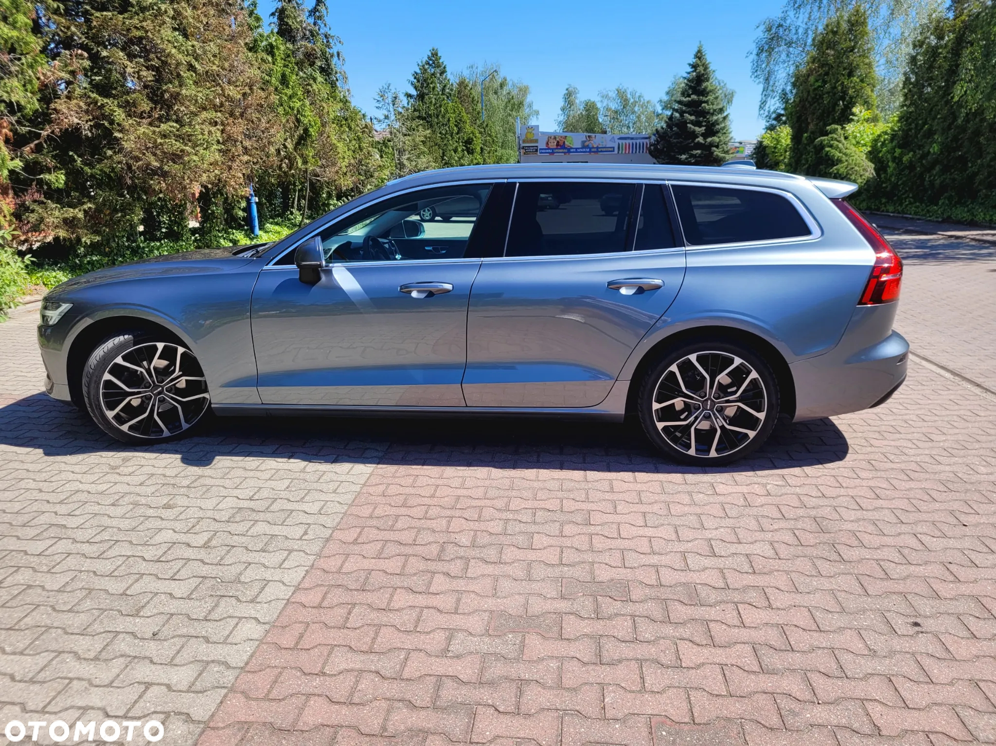 Volvo V60 D3 Momentum Pro - 4