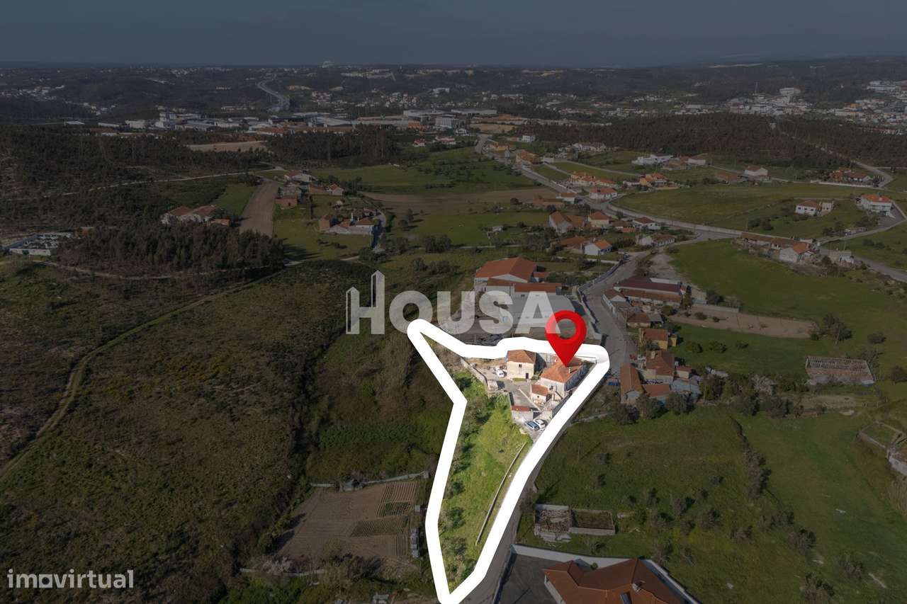 Moradia T3 com terreno de 2.157 m² – Raposeira, Colmeias | Leiria-55