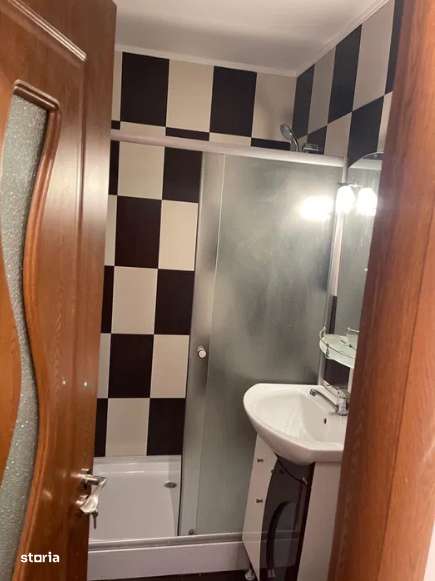 Apartament 2 camere, zona Banc Post, disponibil! - Imagine principală: 4/6