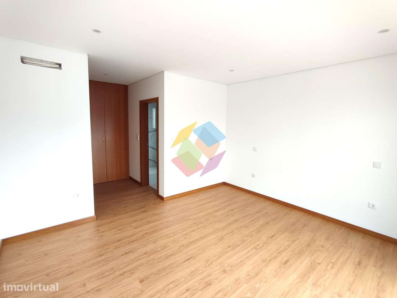 Magnífica Moradia T3 +1 em Stª. Maria da Feira-49