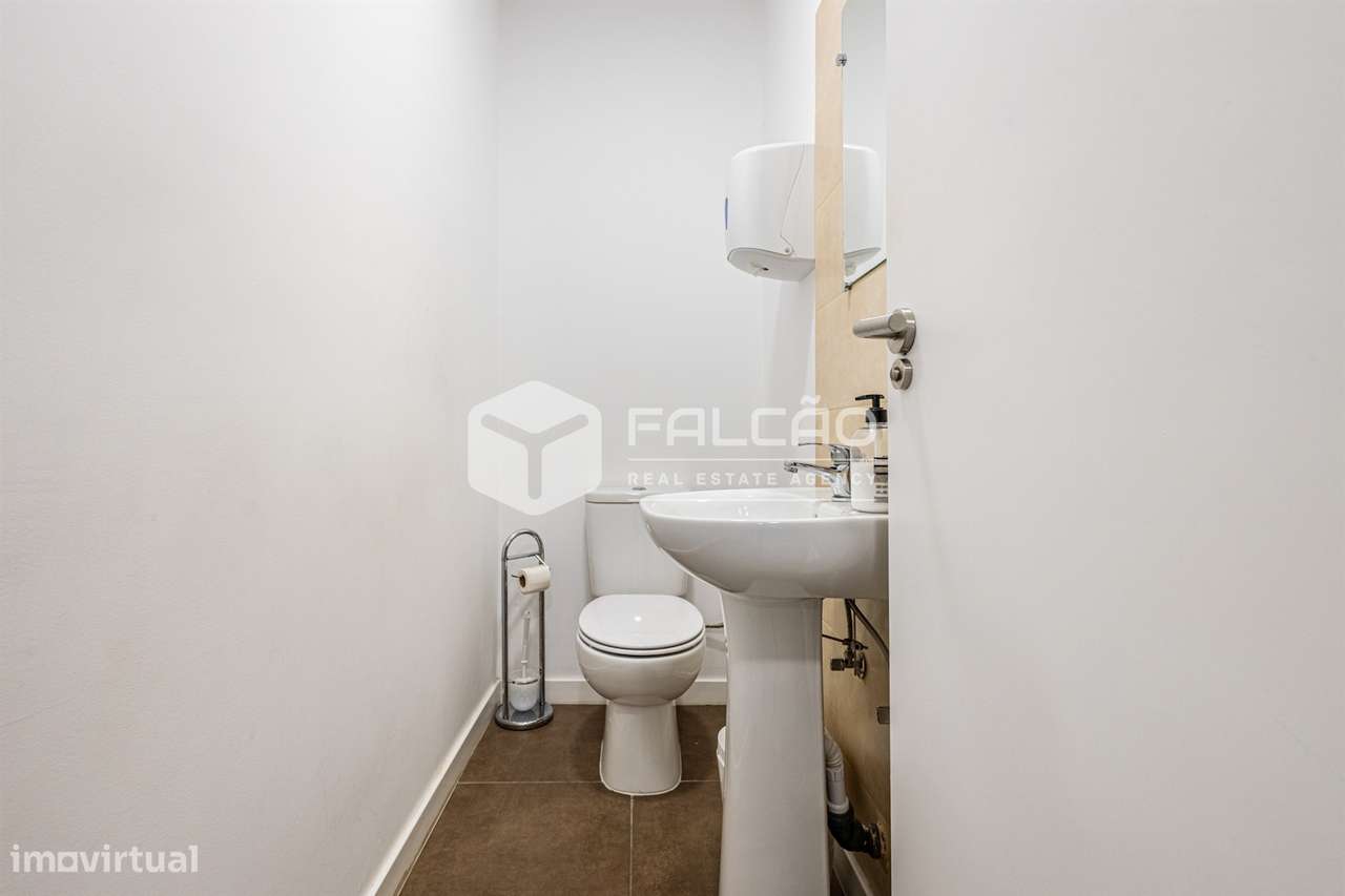 Loja T7 Venda em Santarém (Marvila), Santa Iria da Ribeira de Santarém-12