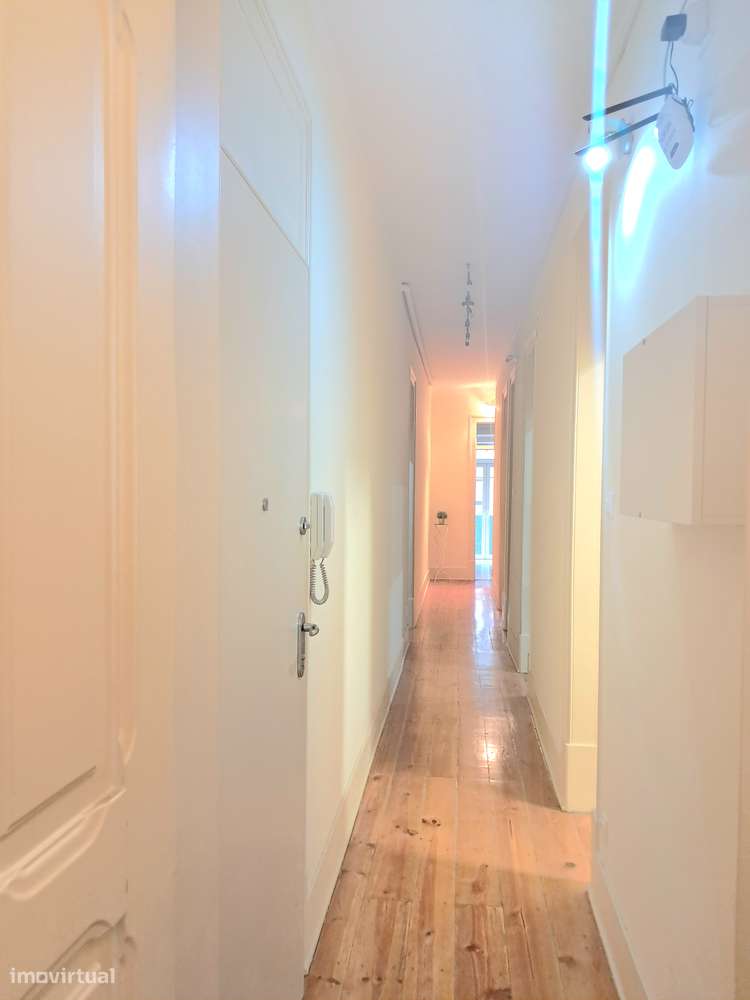 Oportunidade-  T5 remodelado á Alameda-15