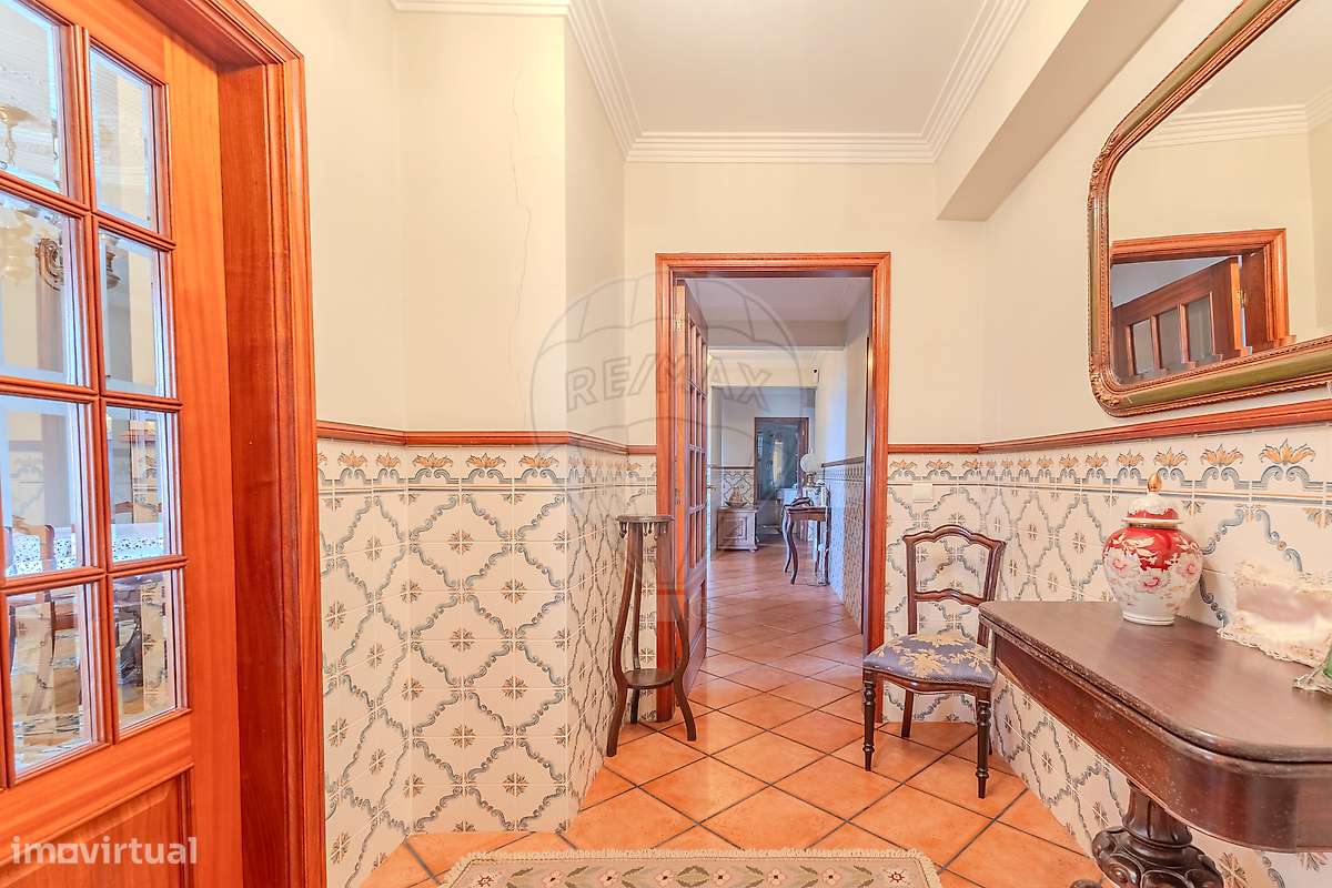 Moradia T4 para venda-4