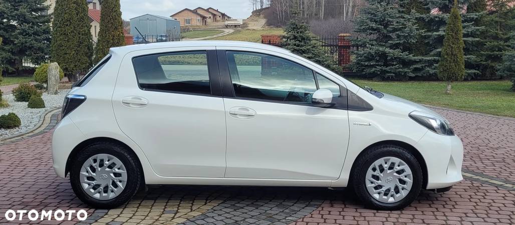 Toyota Yaris Hybrid 1.5 VVT-i - 3