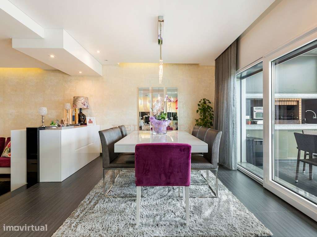 Moradia T4 com piscina aquecida e furo - Leiria - Pousos-9