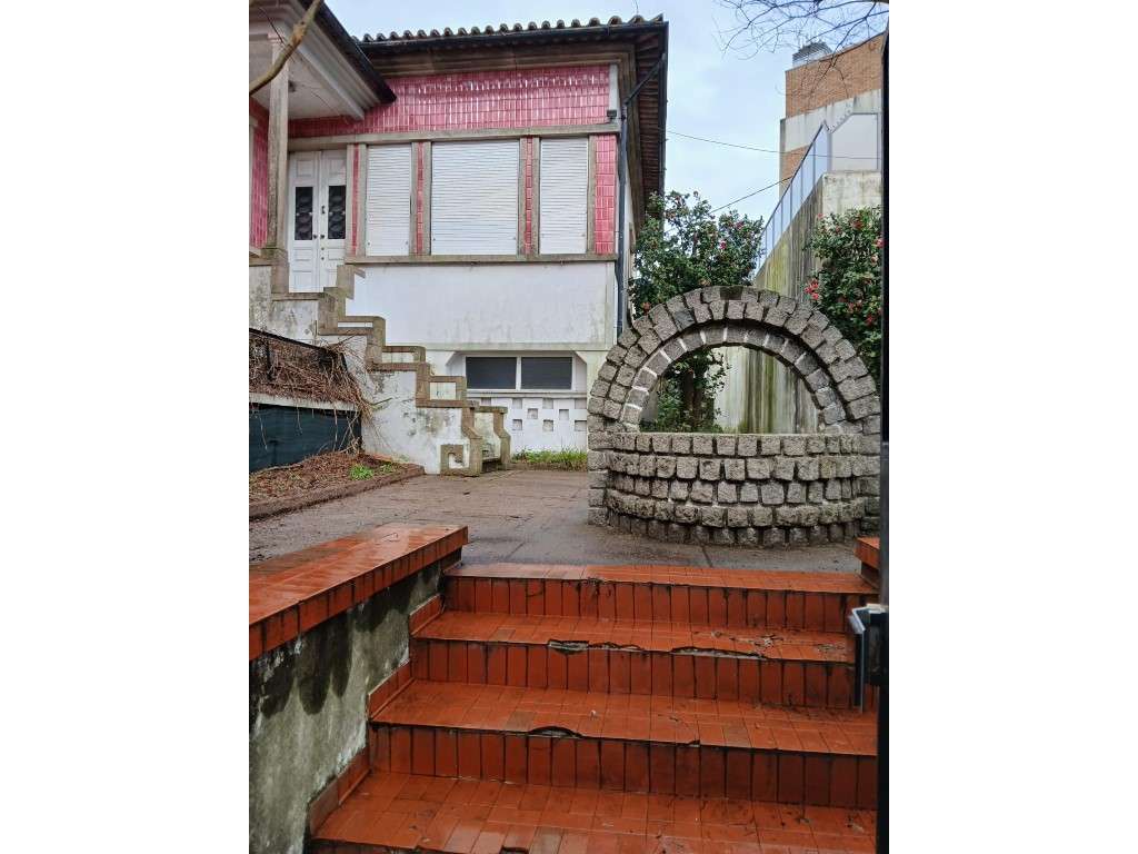 Moradia T6 - Sangemil / Pedrouços - Grande imagem: 5/7