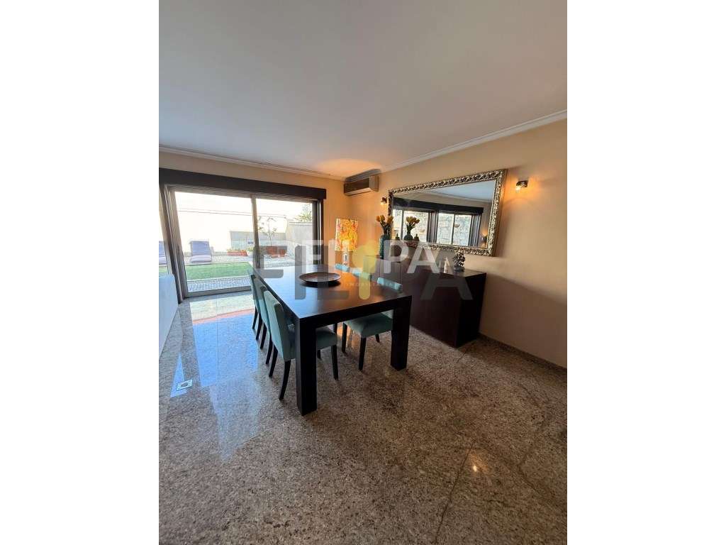 Moradia T5 na Maia com Jardim, Conforto e Excelentes Equipamentos 5...-10