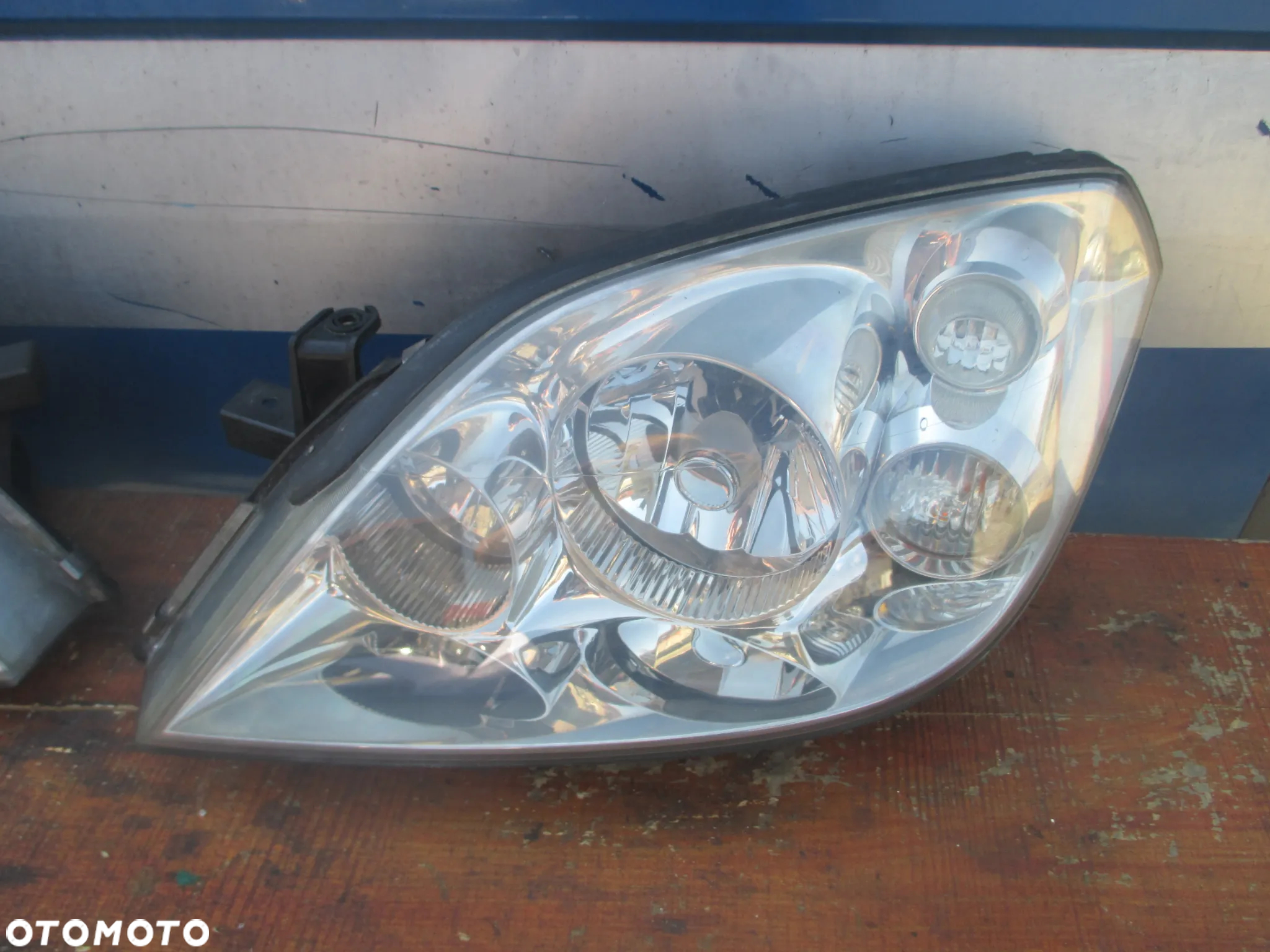 lampa L/P Nissan Primera P12 Xsenon Hella Europa - 2