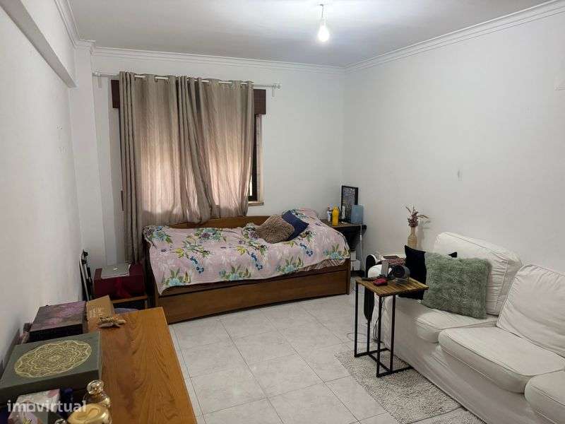 Apartamento T0 na Tapada das Mercês - Grande imagem: 4/8