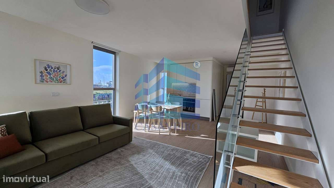 Apartamento T1 Duplex mobilado - Grande imagem: 4/17