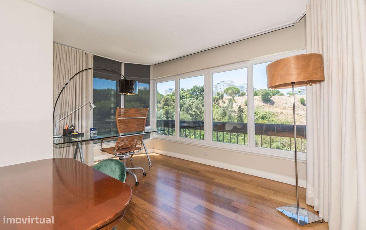 Oportunidade Única: Apartamento Premium com 200m² em Miraflores - Grande imagem: 5/21