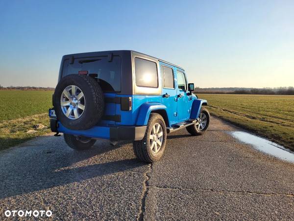 Jeep Wrangler 3.6 Unlim Sahara - 8