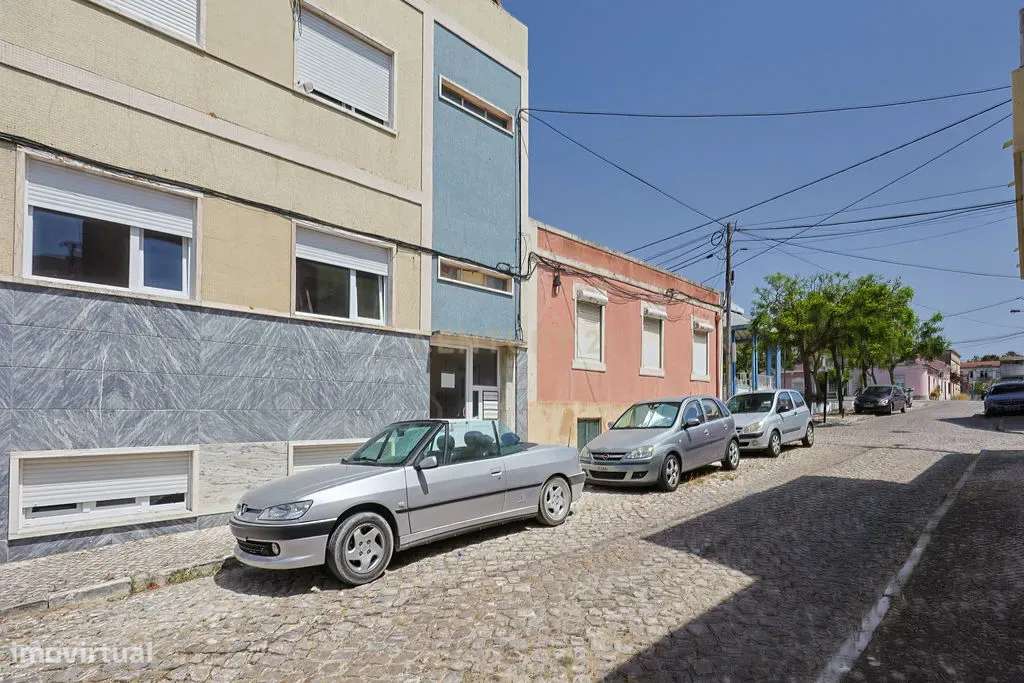 Excelente Apartamento Totalmente remodelado na Trafaria-15