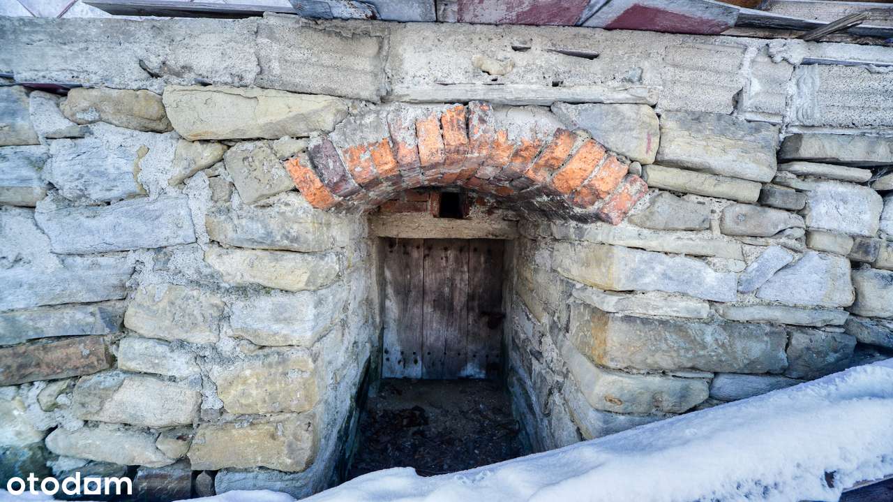 Stary dom, siedlisko wśród gór z działkami aż 60 arów.-8