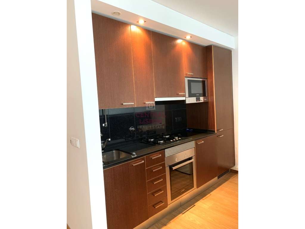 Apartamento T1- Avenidas Novas - Lisboa - Lugar de estacionamento -... - Grande imagem: 4/19