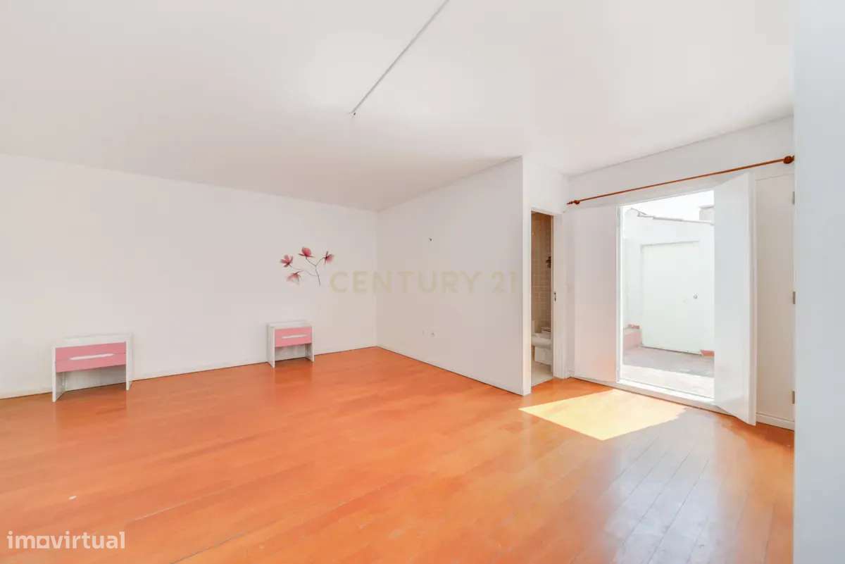 Quinta/Moradia na Póvoa de Santa Iria em Lote 2300m2-43