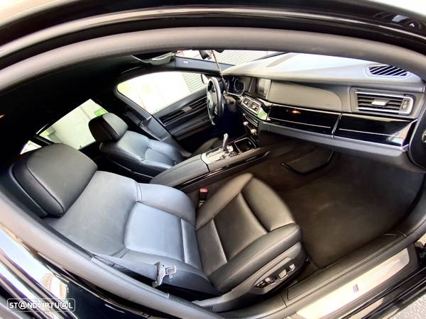 BMW 740 d Pack M - 15