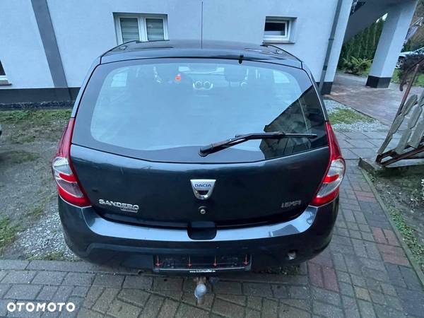 Dacia Sandero 1.6 Ambiance - 4