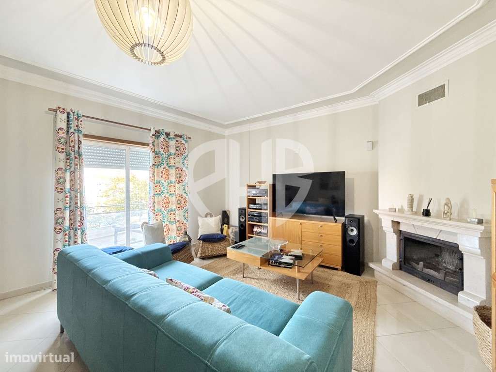 Apartamento T3 / C/Parqueamento // Santa Marta Corroios-16