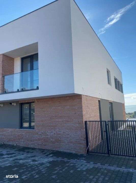 Duplex nou semifinisat 190 mp, teren 290 mp, cartier Voronet - Imagine principală: 3/4