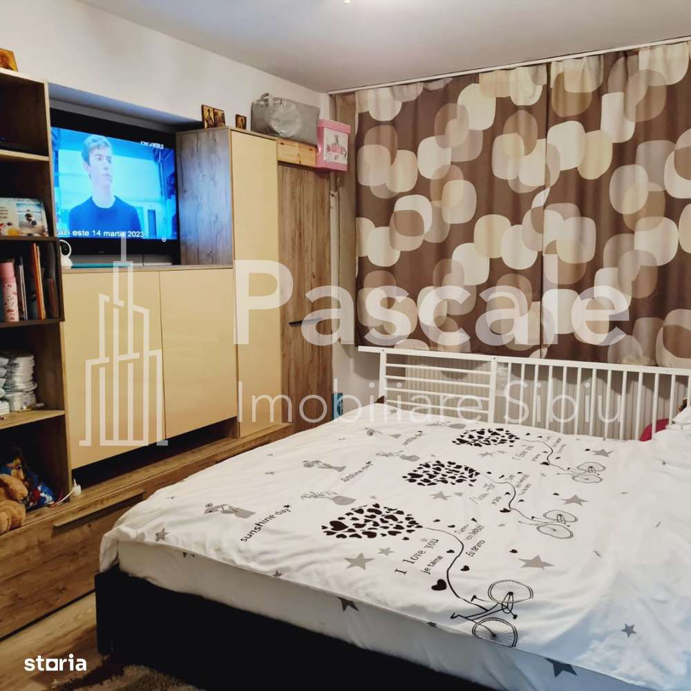 Proprietate versatilă de vânzare – ideală pentru locuință și afacere!-11