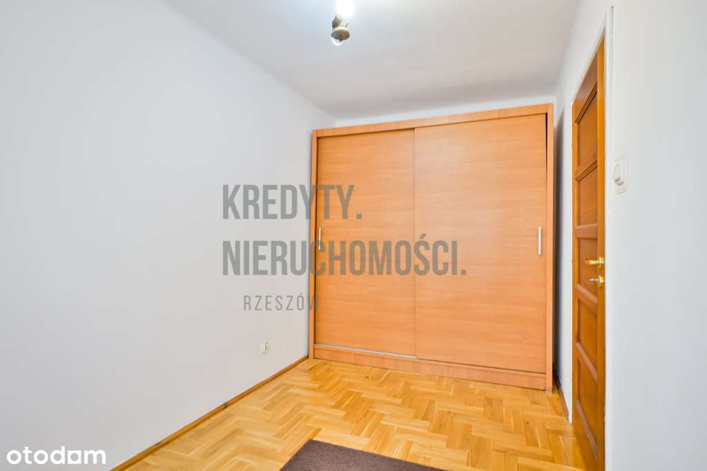 Parter, 3 pokoje, loggia — ul. Sienkiewicza-2