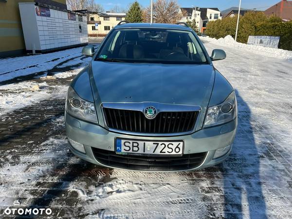 Skoda Octavia 2.0 TDI DPF Elegance - 8