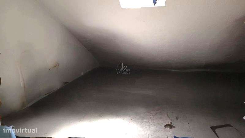 T2 com Terraço, Garagem e arrecadação-25