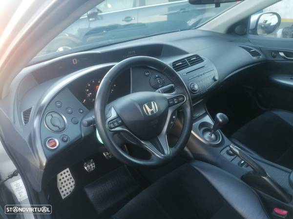 Honda Civic 1.4 i-VTEC Sport Edition - 6