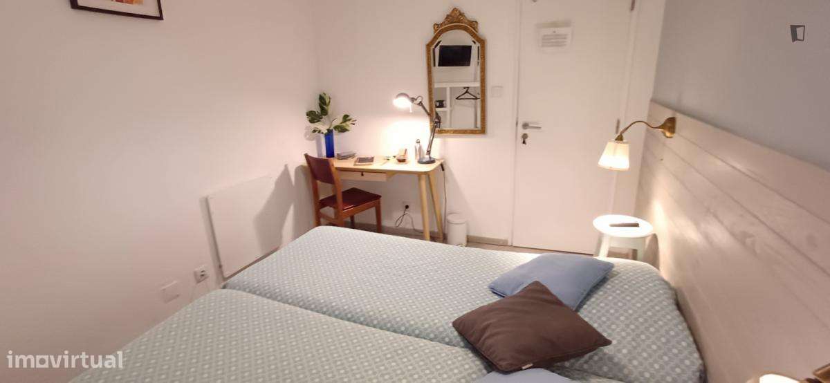 Quarto - localizado em Arroios Lisbon - Grande imagem: 4/10