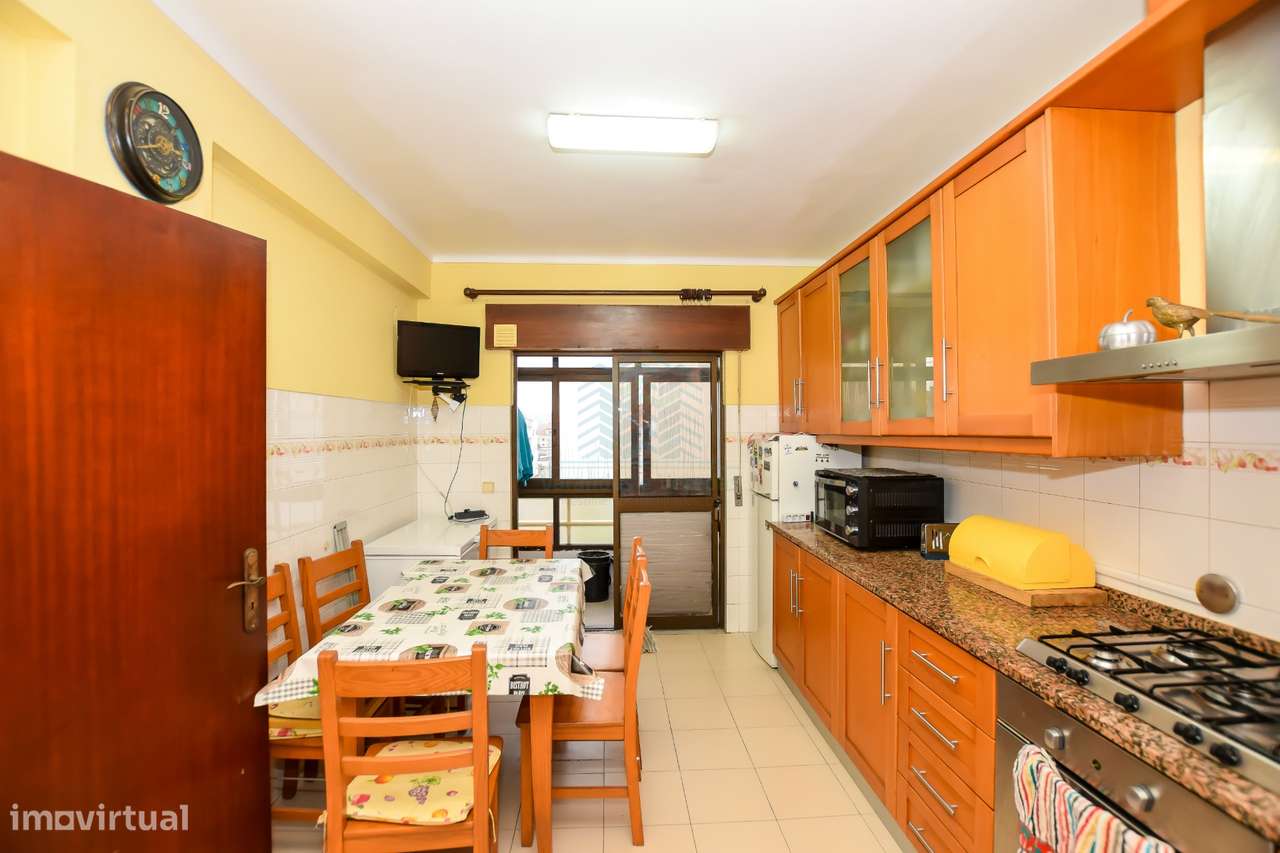 Apartamento T3 com Garagem - Entroncamento-8