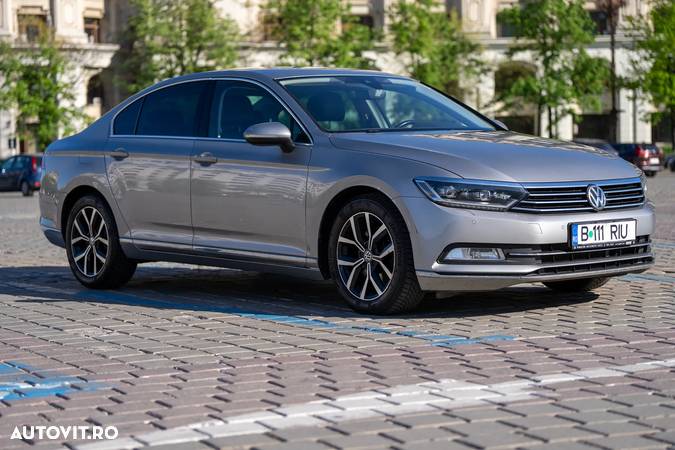 Volkswagen Passat 2.0 TDI DSG Highline - 3