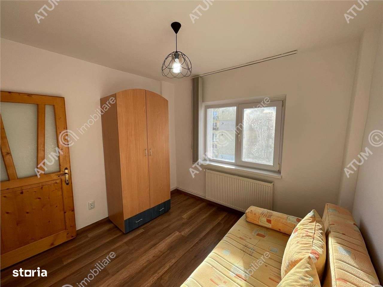 Apartament renovat cu 3 camere decomandate in Cisnadie Sibiu - Imagine principală: 4/14