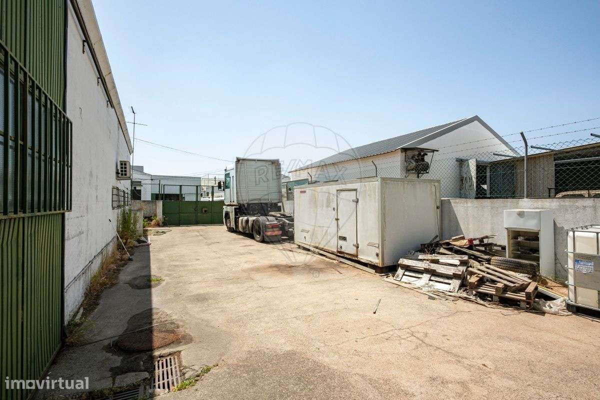 Armazém  para venda-22