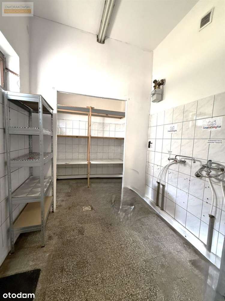 Lokal użytkowy w centrum miasta na sprzedaż-15