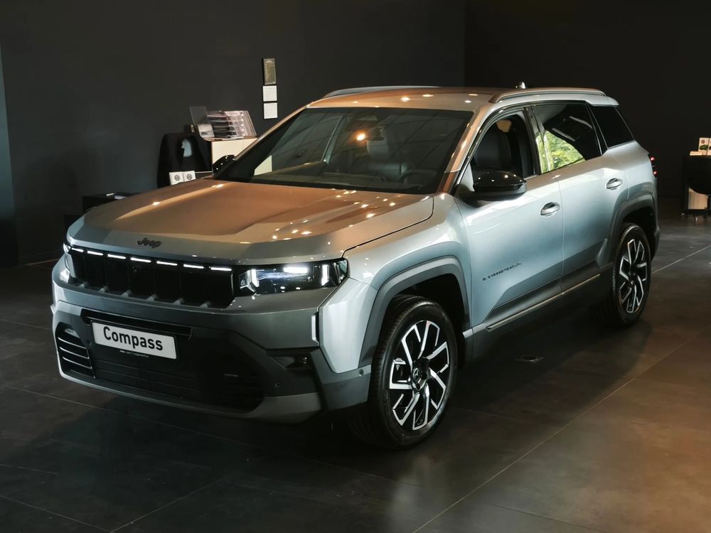 Jeep Compass III (2026-) 1.2 T3 mHEV Summit FWD DCT 2026