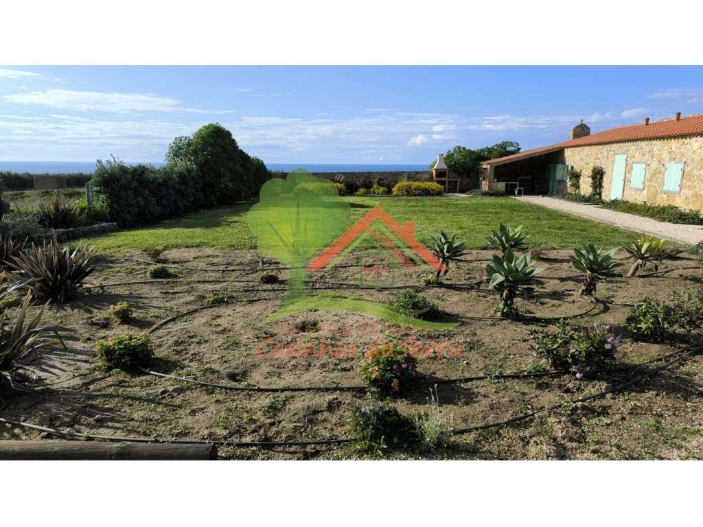 Terreno rústico com vista de mar e casa-27