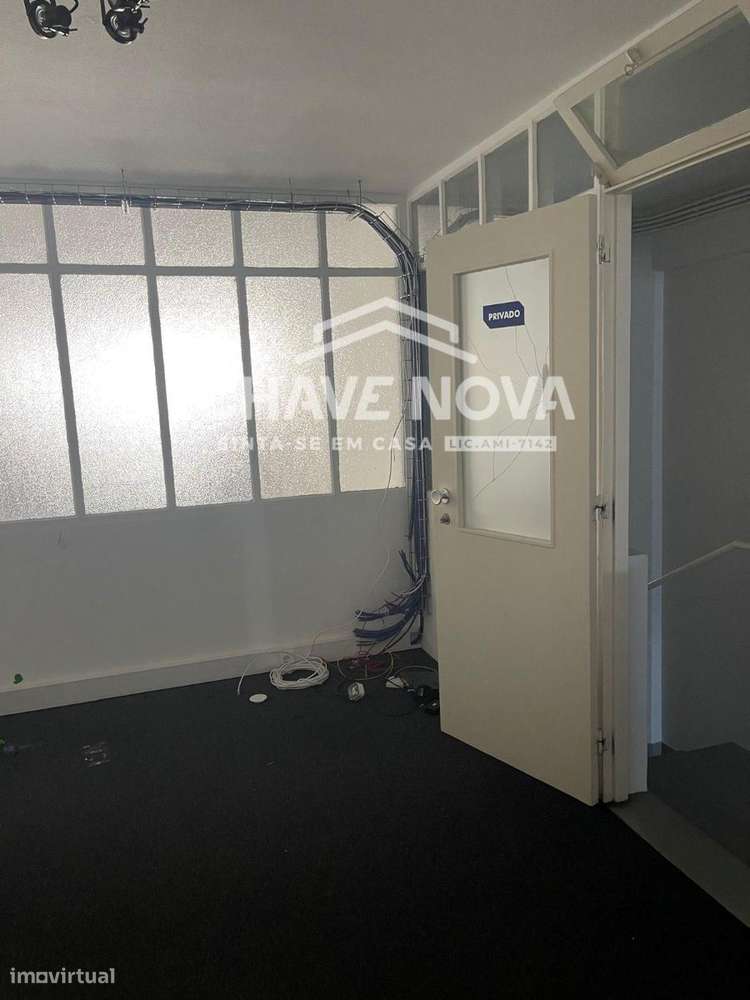 Loja Comercial c/ 300m2 - Porto - Grande imagem: 5/17