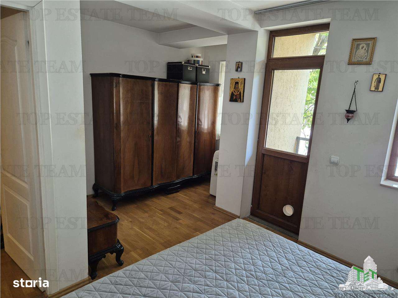 Oportunitate: vila cu 5 camere langa metrou Brancoveanu - Imagine principală: 5/14