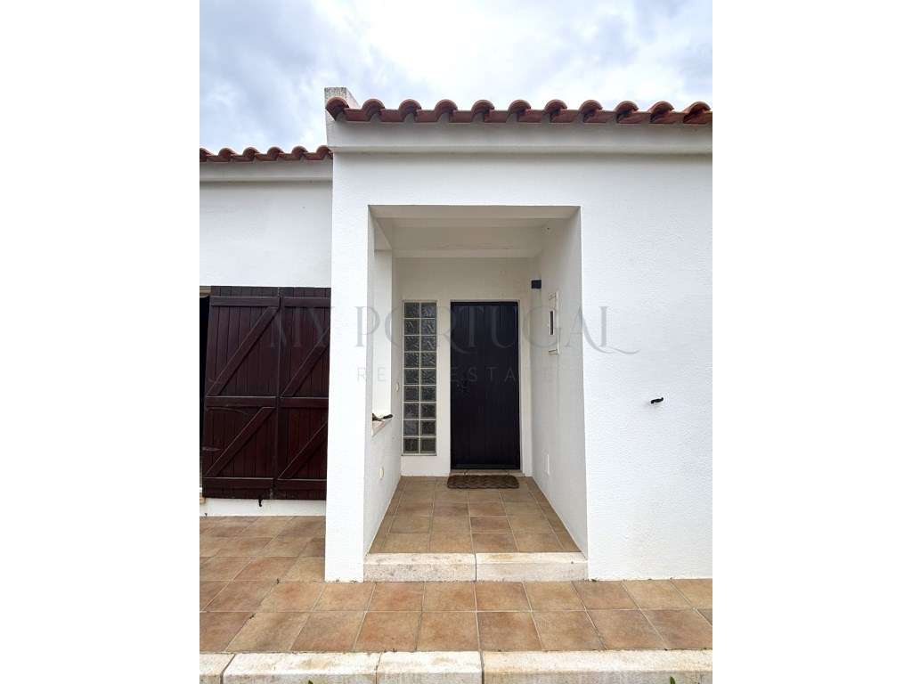 Moradia T3 Térrea com Charme Alentejano no Coração de Porto Covo - ... - Grande imagem: 5/31