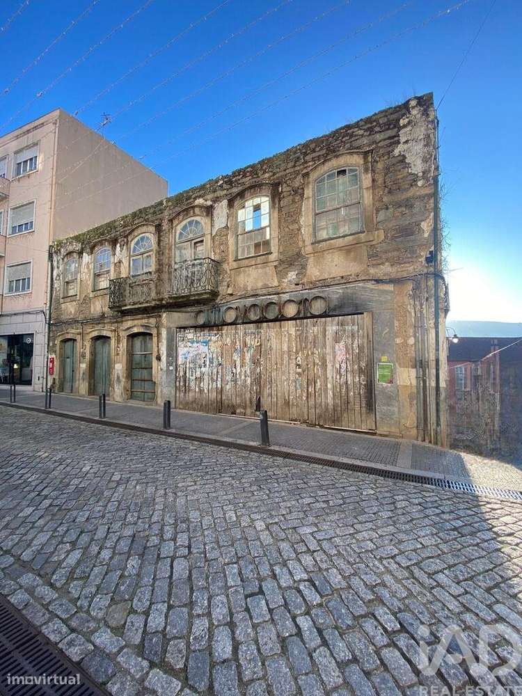 Prédio em Peso da Régua e Godim de 1092,00 m2 - Grande imagem: 5/30