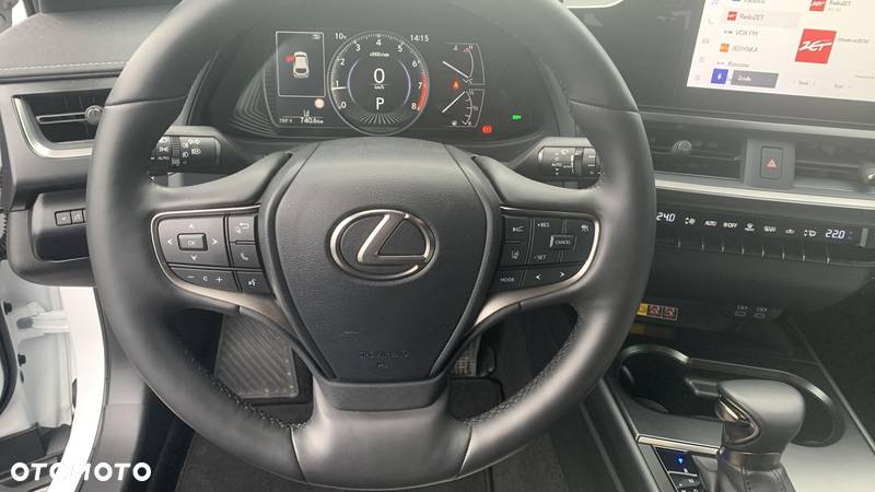 Lexus UX - 16