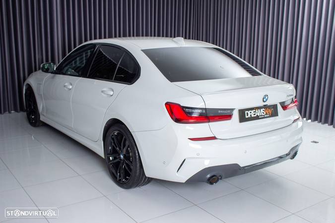 BMW 330 e Pack M Auto - 41