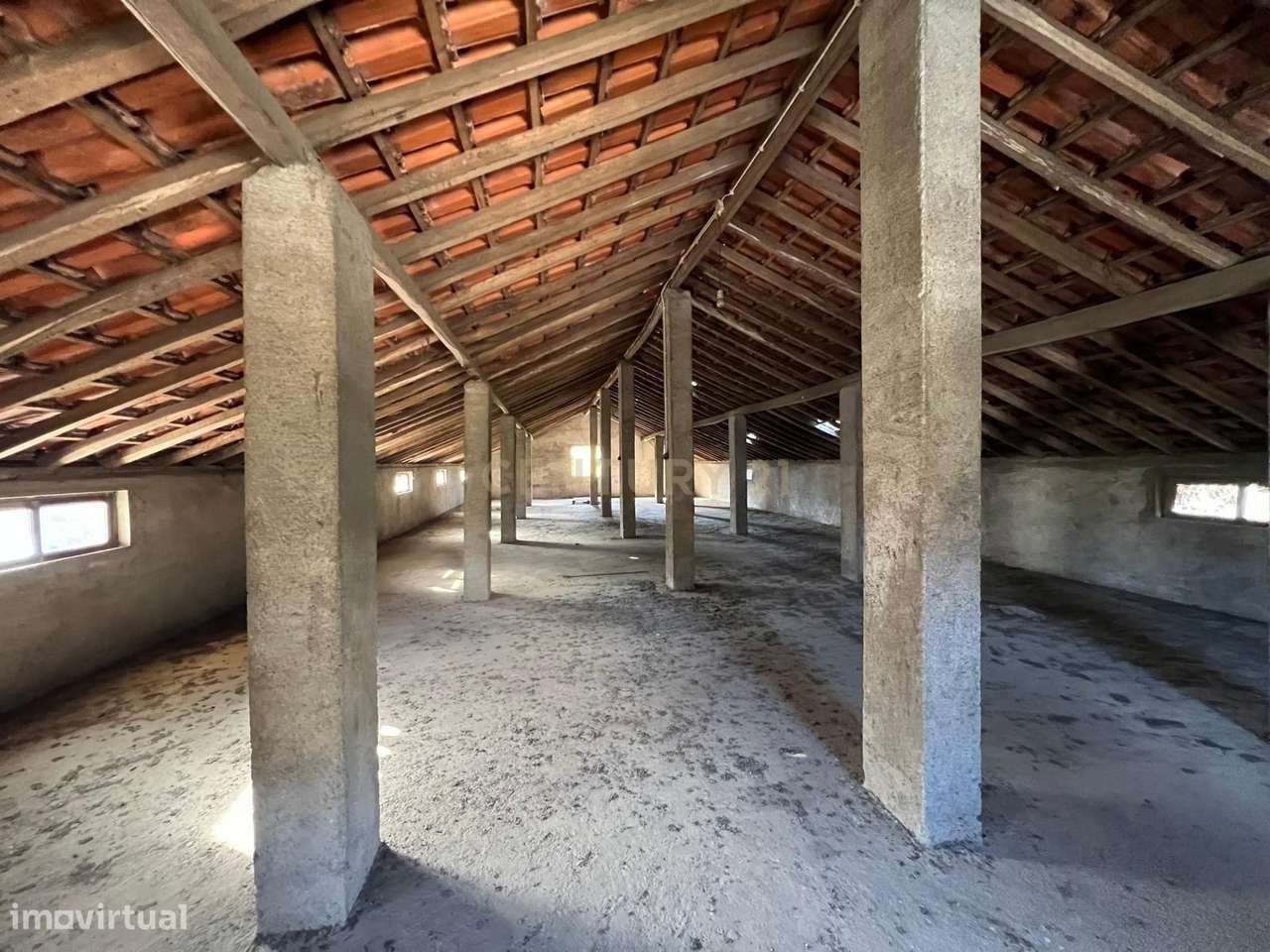 Armazém com 1127 m2, para venda em Alcongosta, Fundão - Grande imagem: 5/9