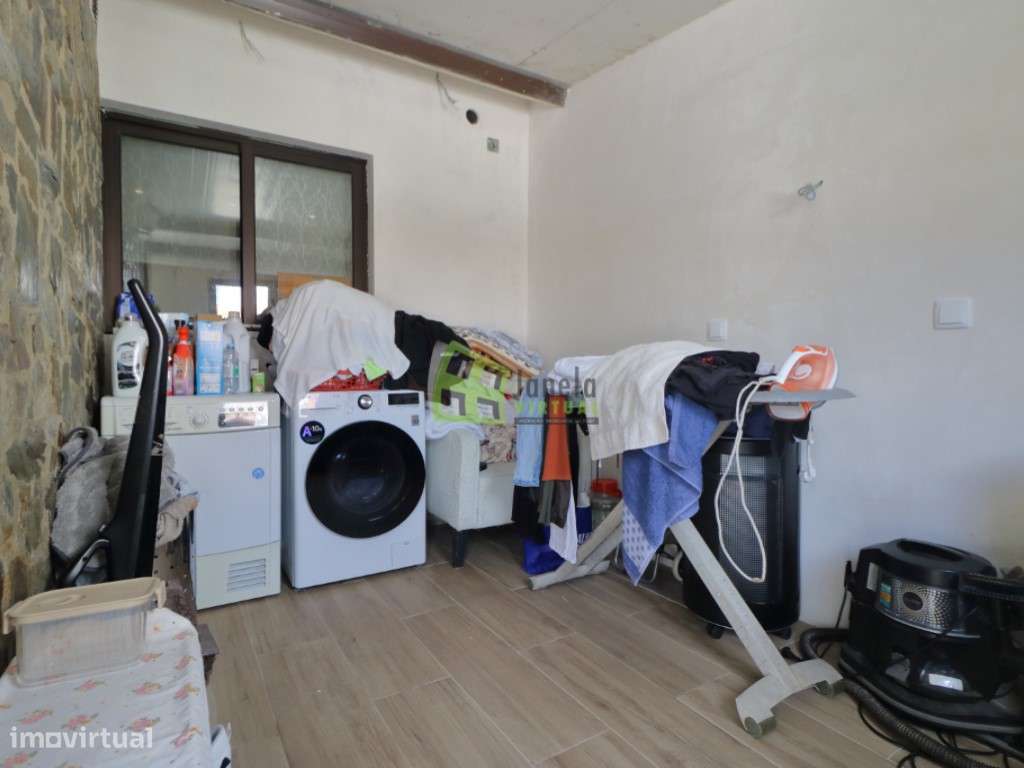 Moradia T2 Isolada com Anexo T1 - Fernão Ferro, Redondos-17