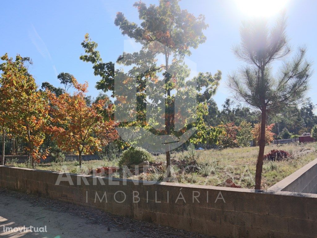 Terreno plano para construção em Remelhe - Barcelos