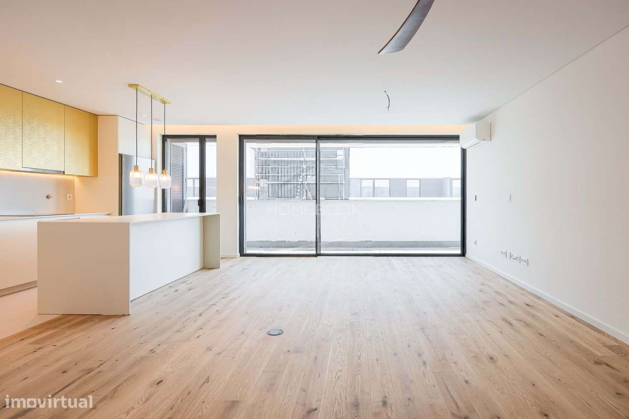 T2+1 de Design Moderno com Varanda | Localização Privilegiada - Grande imagem: 5/24